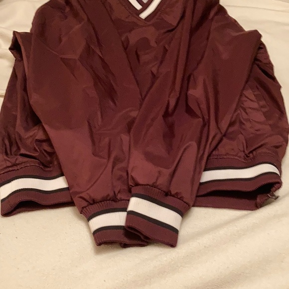 East bay wind breaker - Picture 2 of 5